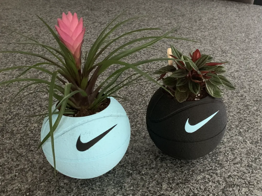 Maceta Nike