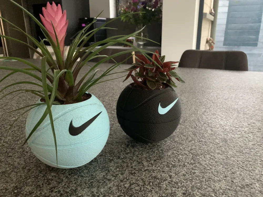 Maceta Nike